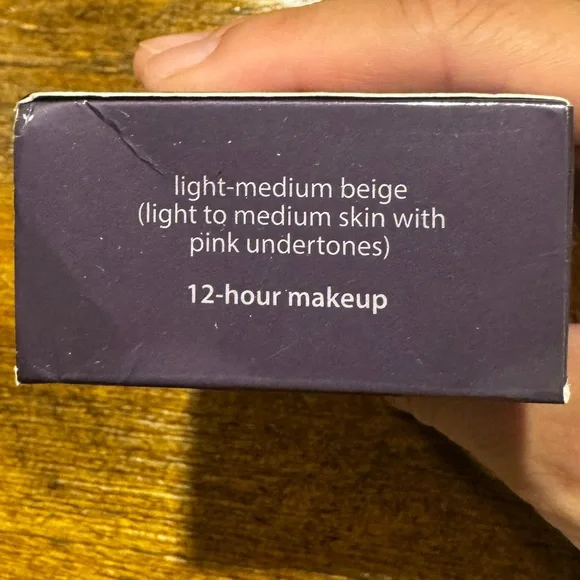 NIB New tarte Clay 12-Hour Full Coverage Foundation SPF 15 - Light-Medium Beige - Picture 6 of 6